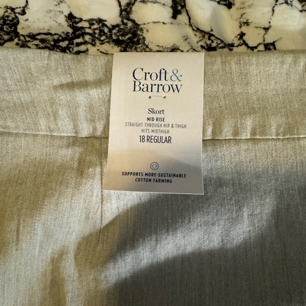 Stretch Skort NWT - Picture 5 of 9